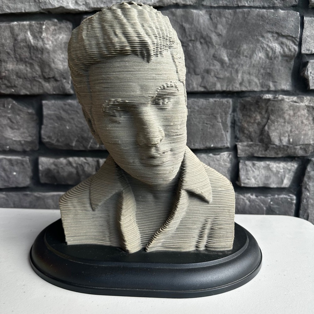 VTG 90s Hasbro Milton Bradley Elvis Presley Bust Sculpture Art Puzzle Layered